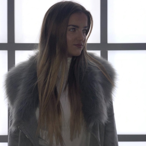 18" Hair extensions - Picture 2 of 6